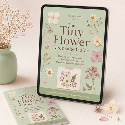 Free E-Book "The Tiny Flower Keepsake Guide"